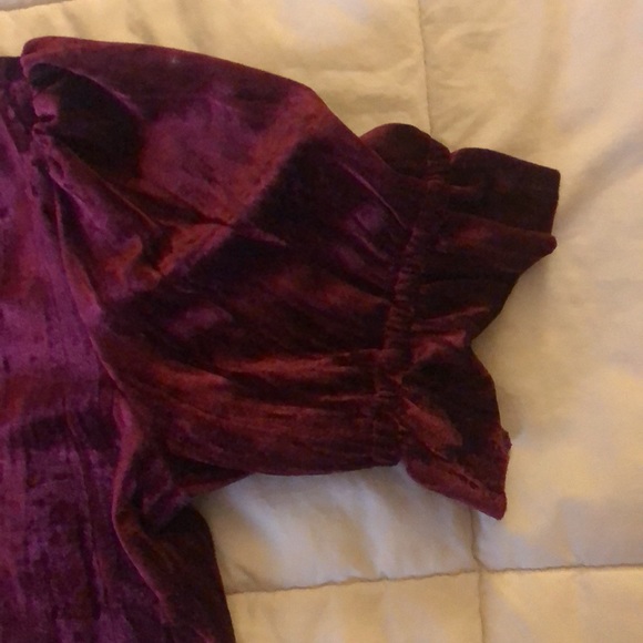 Gorgeous velvet pants outfit in Maroon - Picture 3 of 5